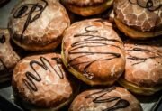 Pączki domowe – puszyste, miękkie i idealne na każdą okazję