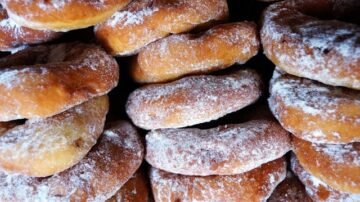 Pączki serowe – szybkie, puszyste i idealnie chrupiące