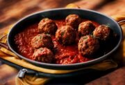 Pulpety w sosie pomidorowym – delikatne, soczyste i pełne smaku