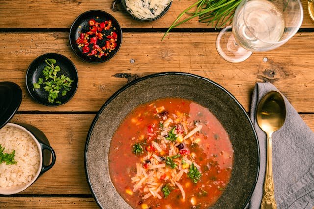 Zupa meksykańska – pikantna, aromatyczna i sycąca