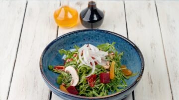 Sos winegret – klasyczny i prosty sposób na pyszne sałatki