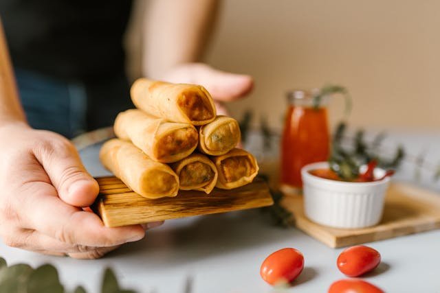 Przepis na sajgonki – chrupiące, aromatyczne i pełne smaku