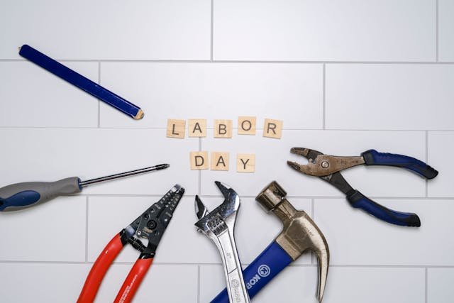 Dziesięć postulatów, jeden deadline. „Solidarność” stawia warunki Biedronce