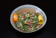 Ramen wołowy – aromatyczna zupa o głębokim smaku umami